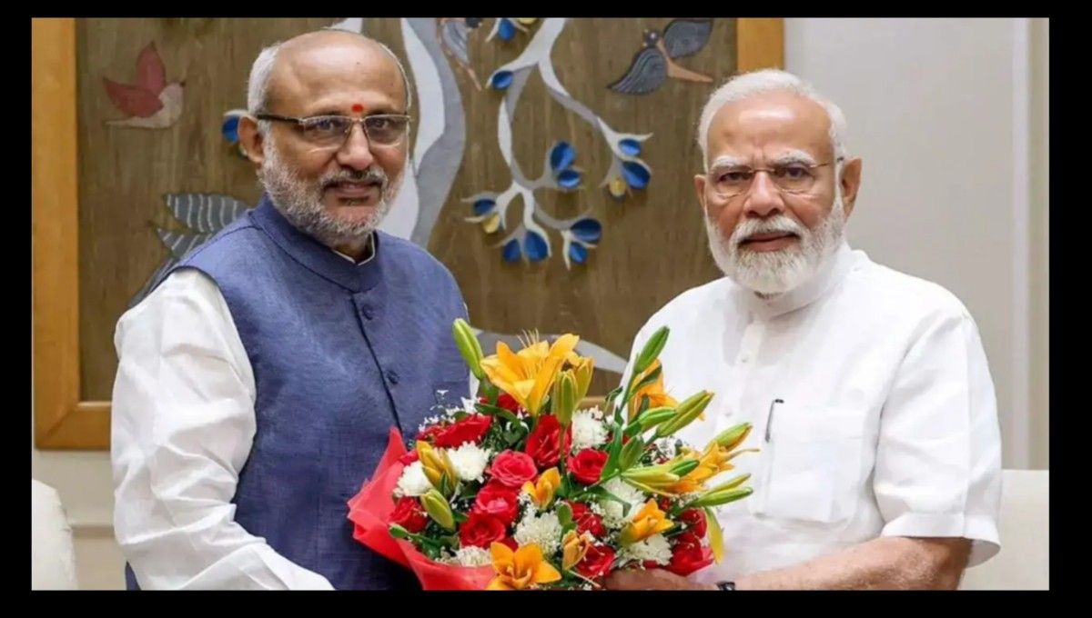 "नवनिर्वाचित उपराष्ट्रपति सीपी राधाकृष्णन प्रधानमंत्री नरेंद्र मोदी से मुलाकात करते हुए।"
